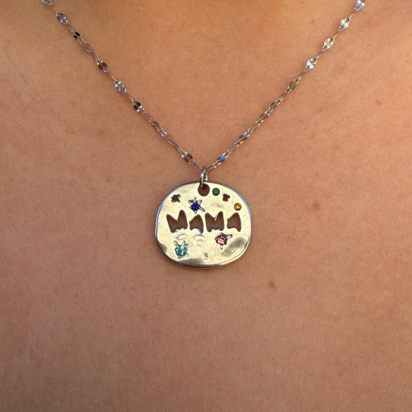 MAMA NECKLACE