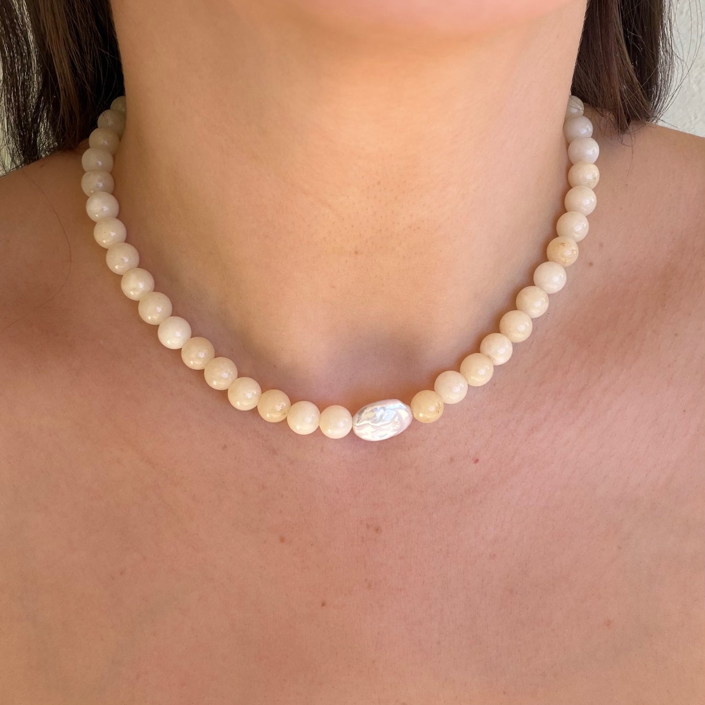 HONEY PEARL NECKLACE